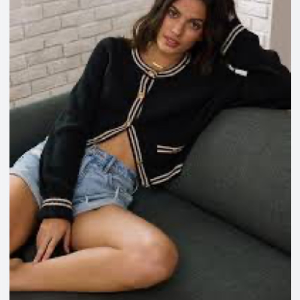 American Eagle Outfitters Cropped Black Button-Up Crew Neck Cardigan Sweater